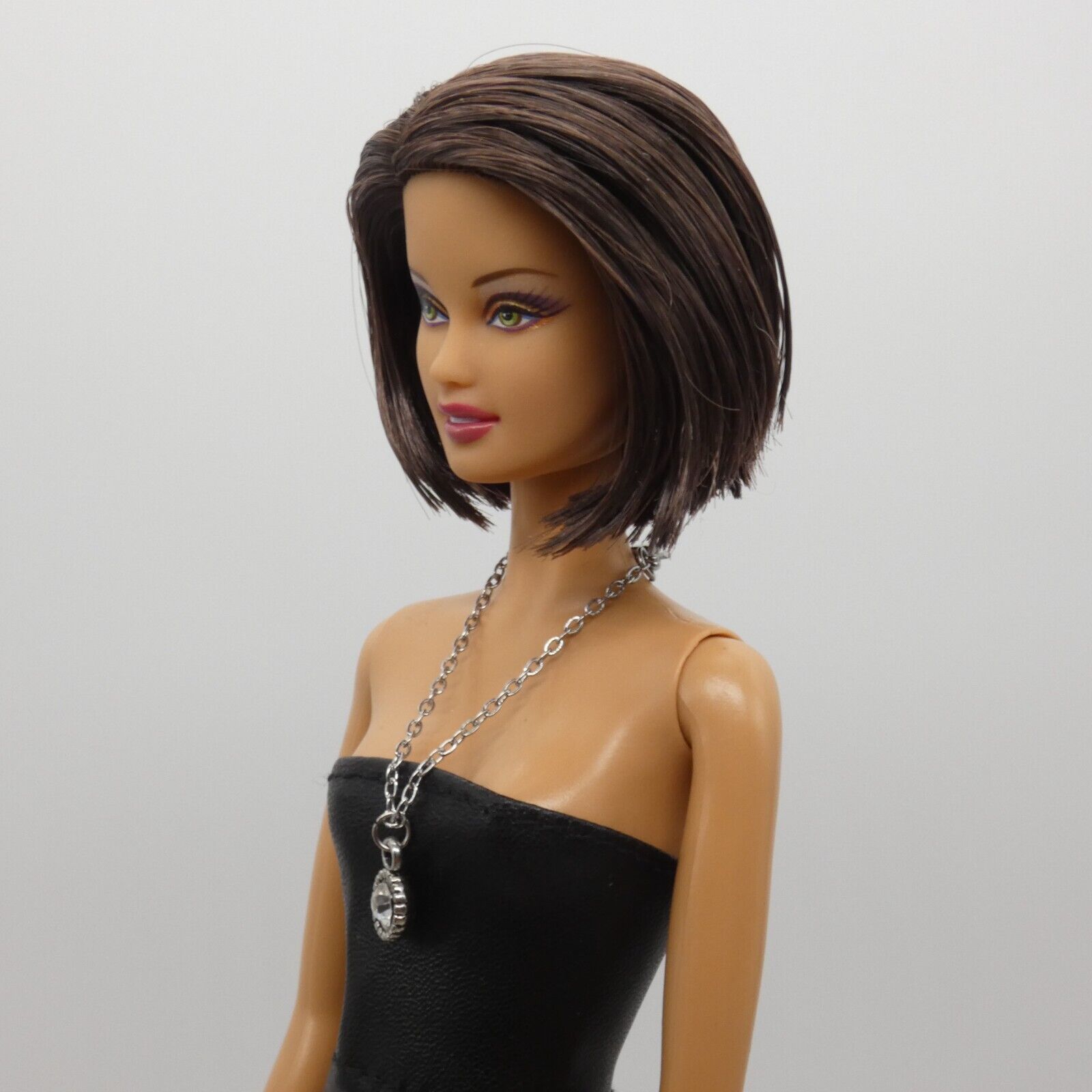 Necklace for Barbie Integrity Toys Size Doll Round Crystal Pendant Silver Chain