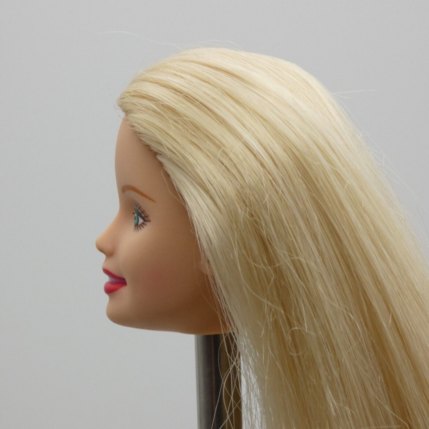 Barbie Holiday Joy Doll Head Generation Girl Face Blonde Green Eyes 2003 56286