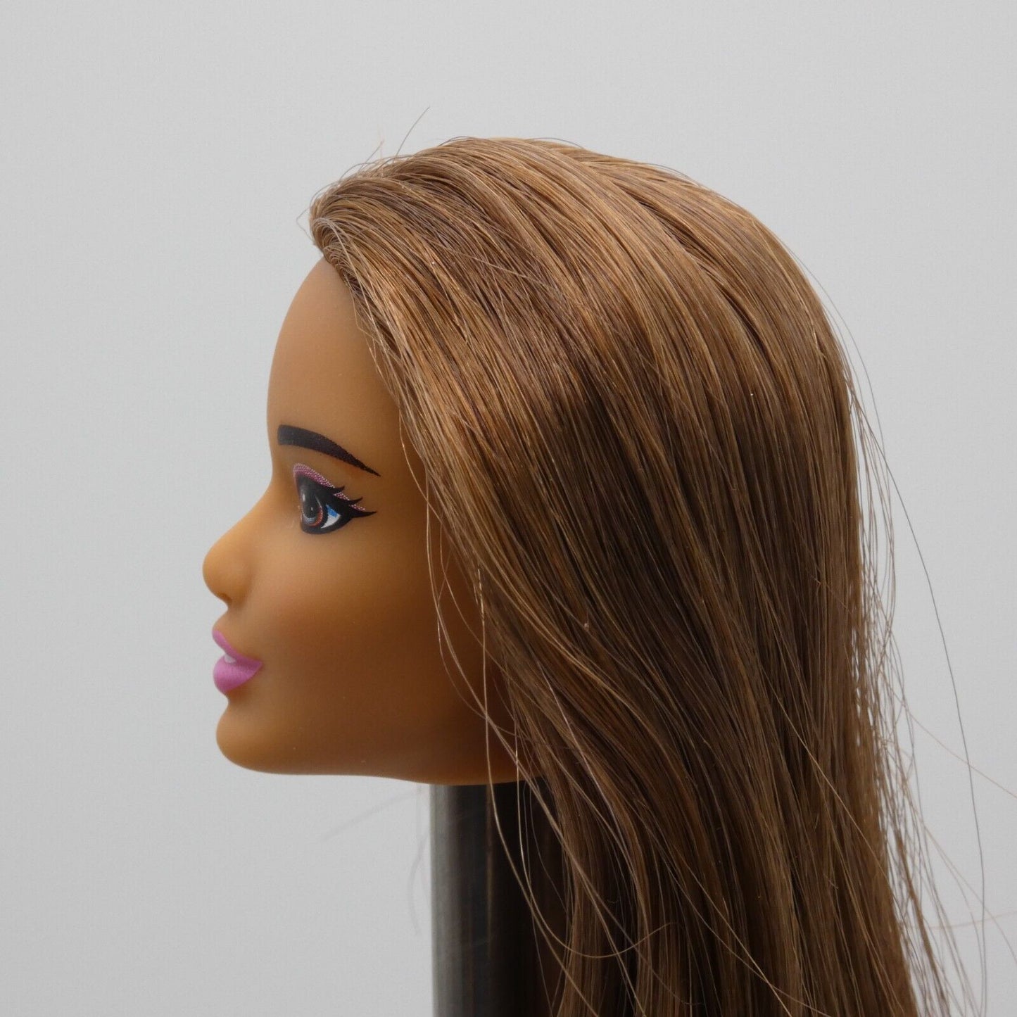 Barbie Dreamtopia June Face Doll Head Brown Hair Medium Light Skin FVR05 Mattel