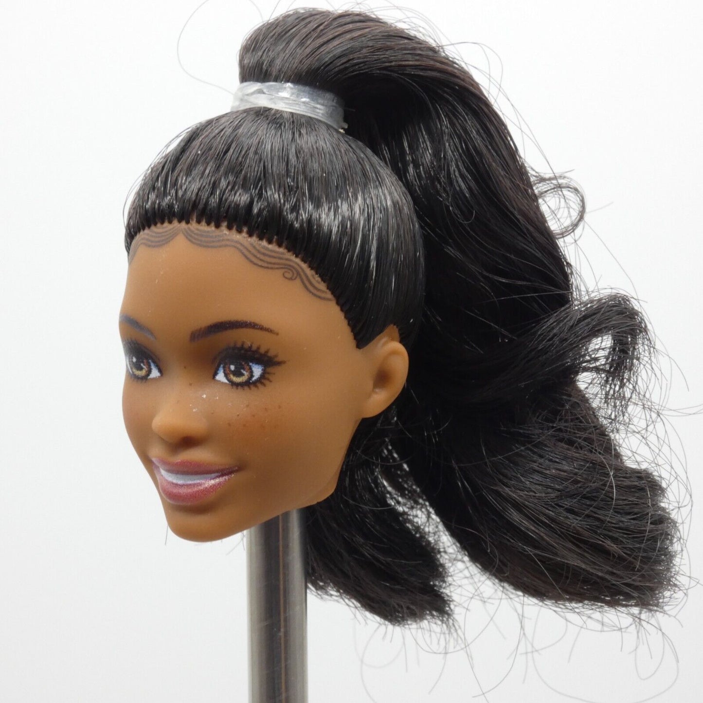 Barbie Made to Move Yoga Doll Head Brooklyn Face Medium Skin 2023 Mattel HRH28 B