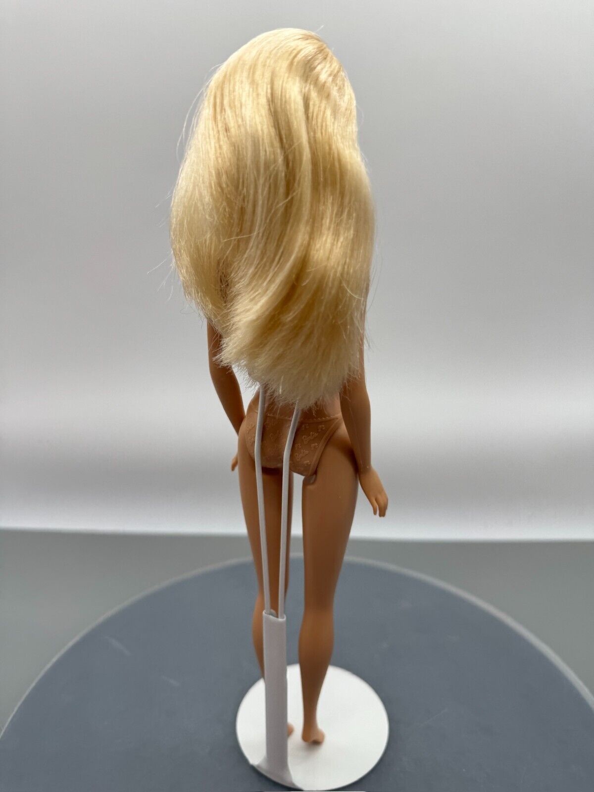 Barbie Doll Millie Blonde Nude Straight Arms Heel Feet Right Side Part 2009 Body