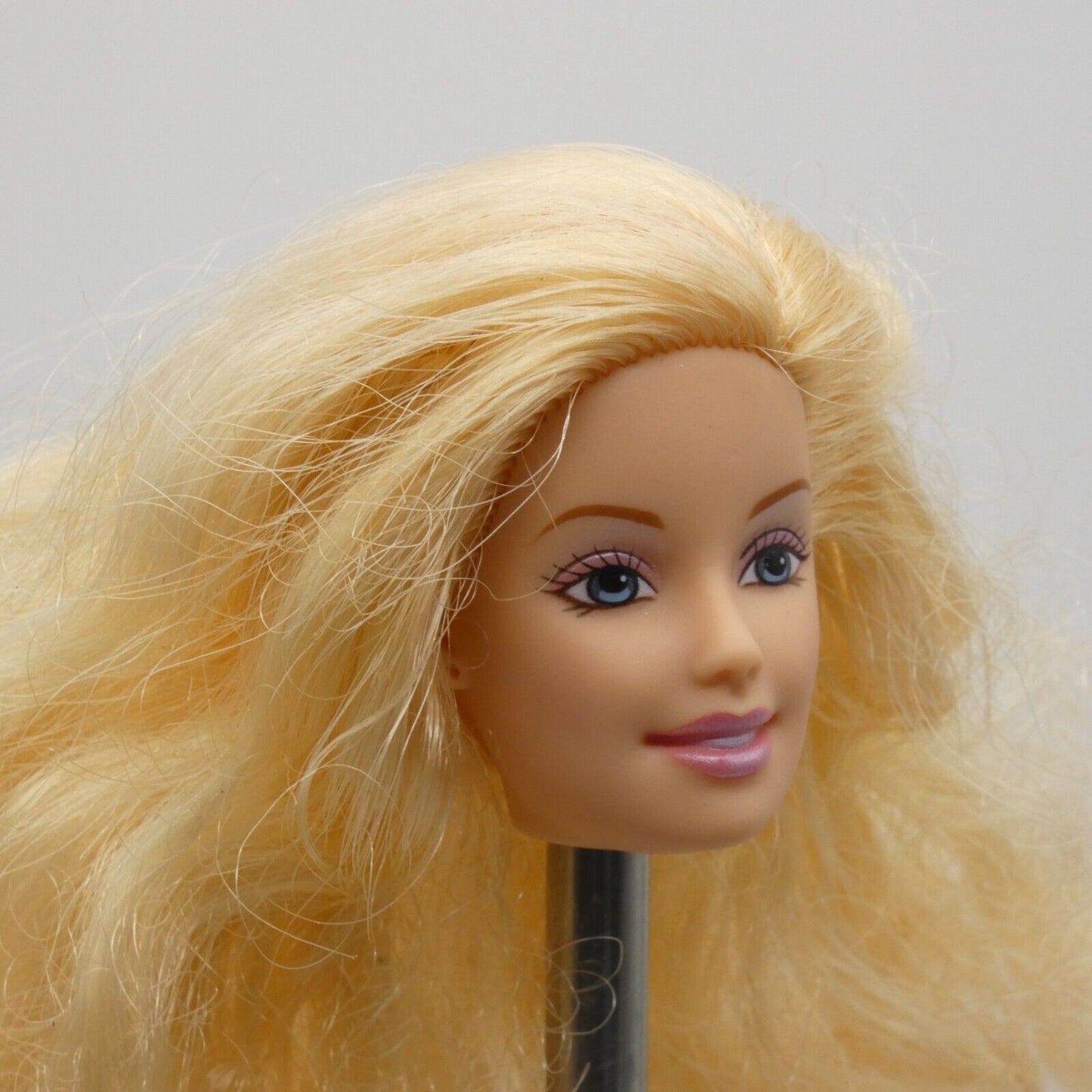 Barbie Talk Of The Town Avon Doll Head Generation Girl Blonde Light Skin B6376