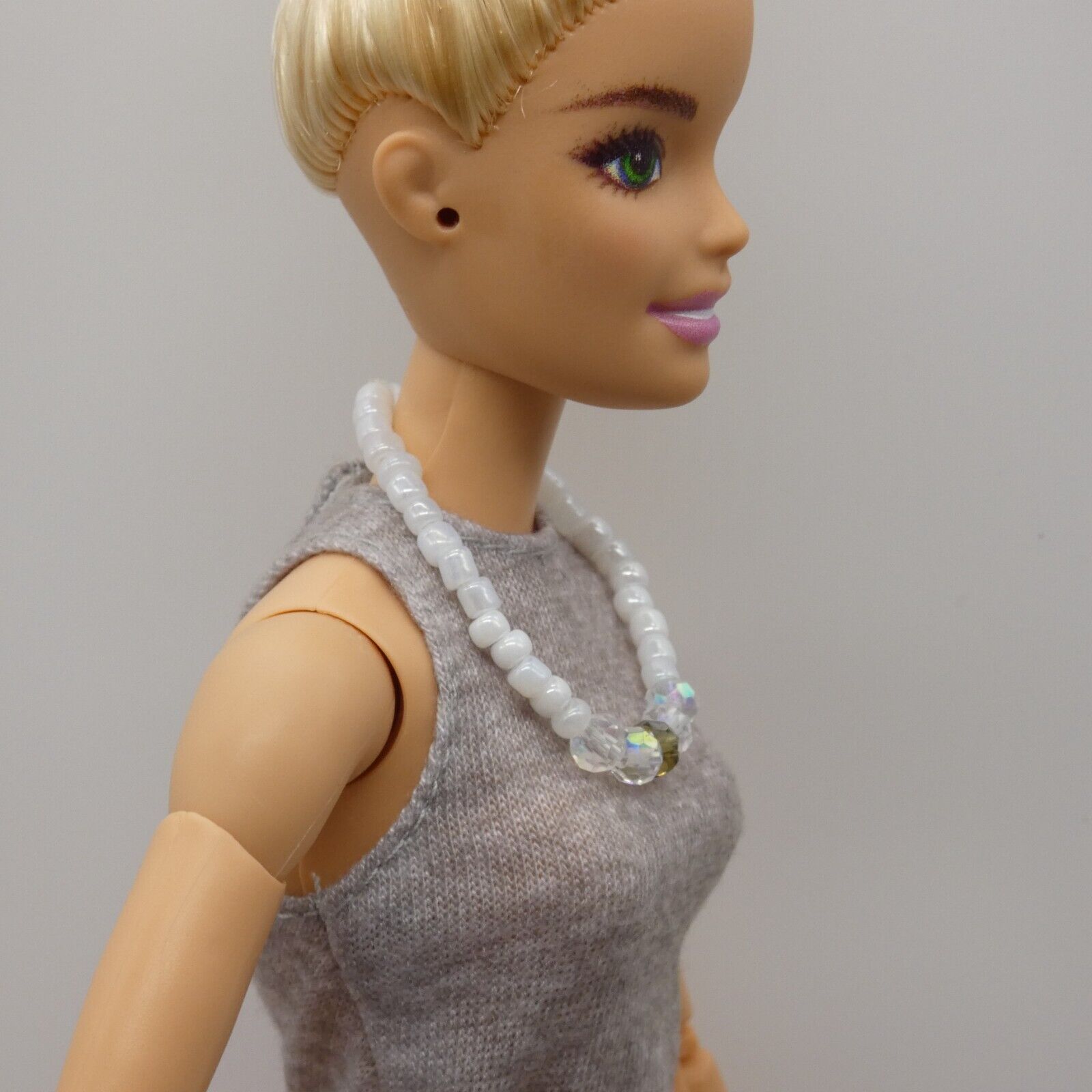 Barbie Doll Size White Aurora Borealis Beaded Necklace Choker Stretch Classy