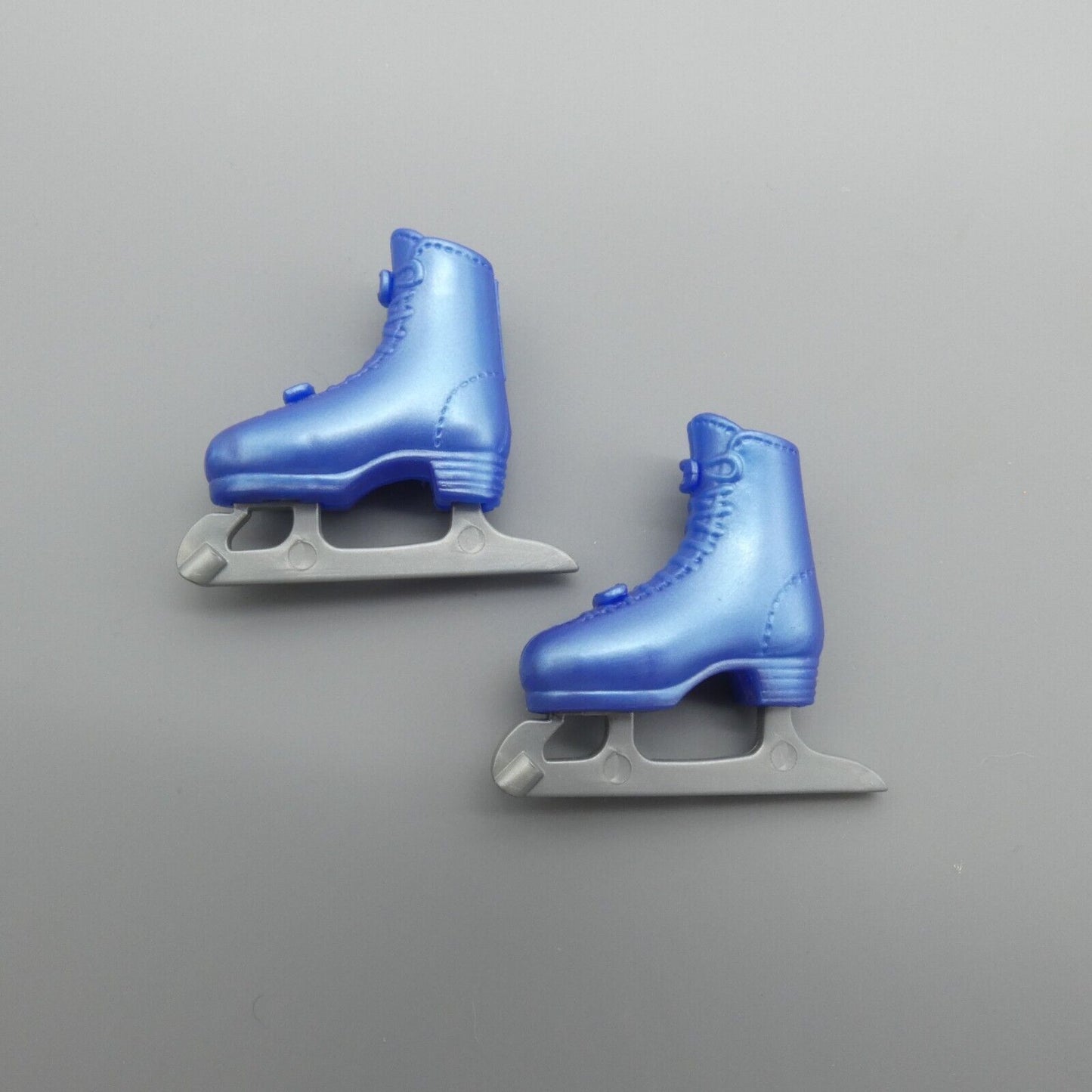 Barbie Doll Ice Skates Shoes Blue Snap Together Click On For Flat Feet Mattel