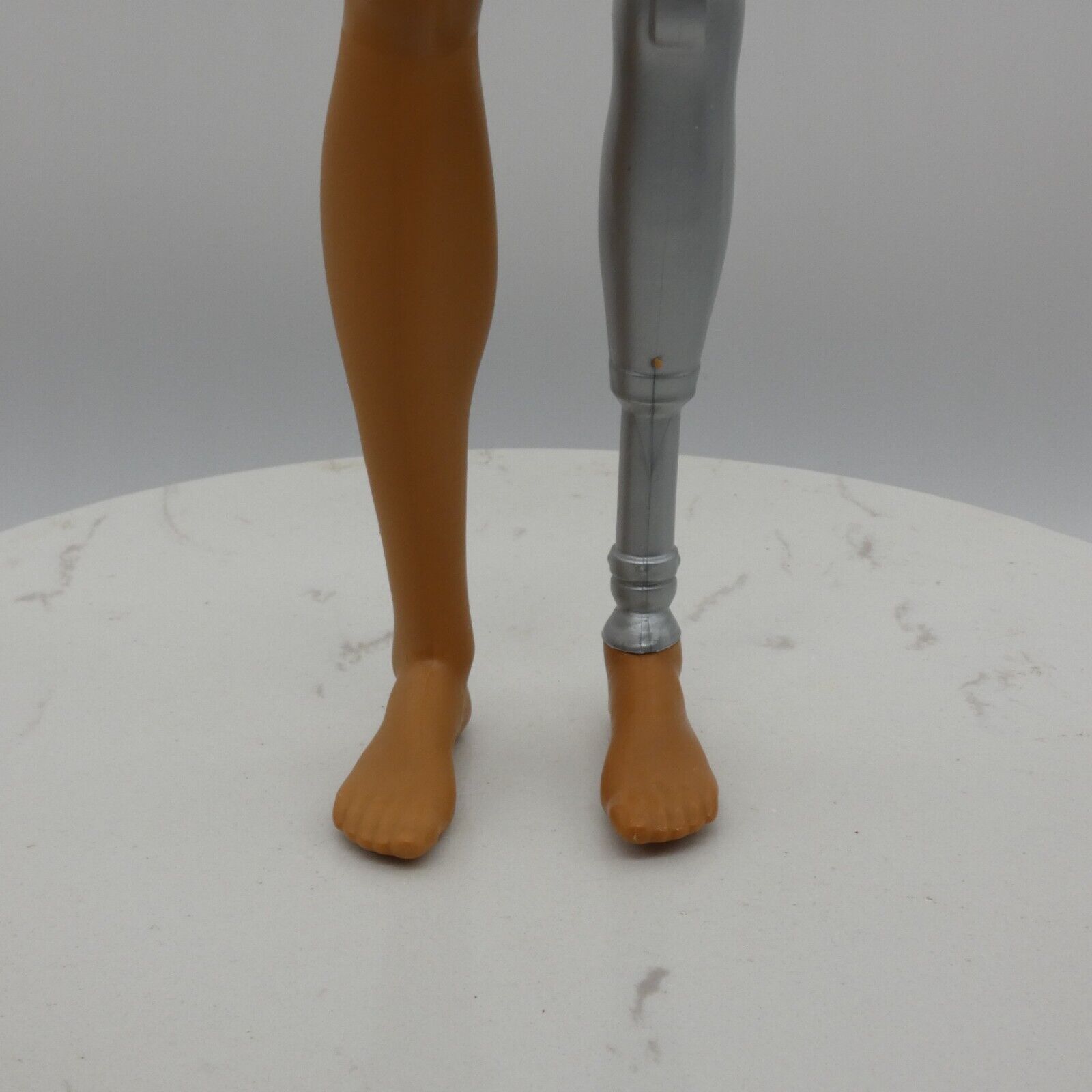 Barbie Fashionistas 212 Ken Doll Body Prosthetic Leg Medium Skin 2022 HJT11 B