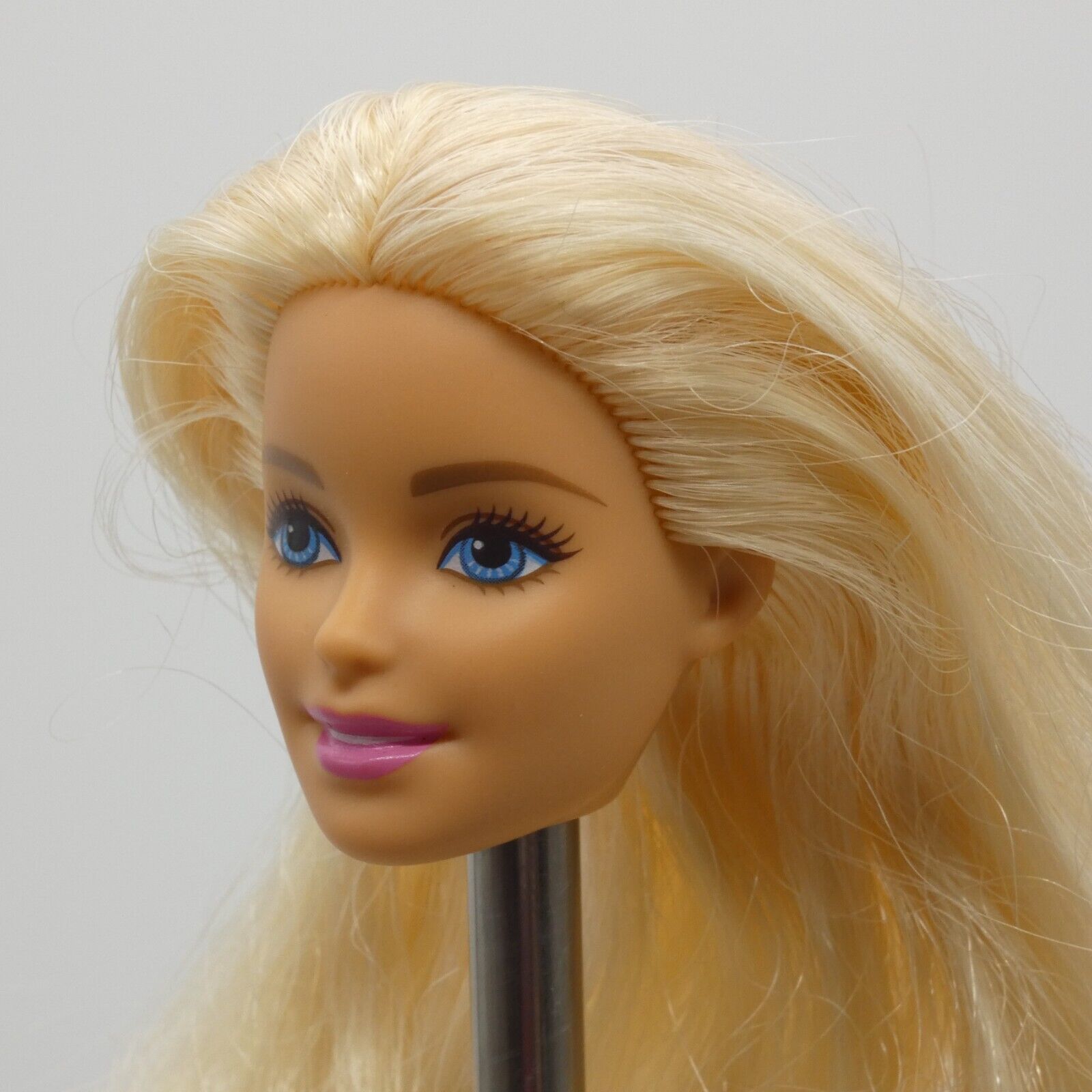 Barbie Fashionistas 58 Doll Head Millie Face Blonde Hair DYY88 Mattel 2018