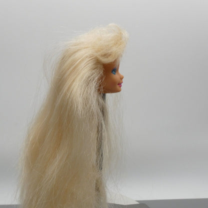 Troll Barbie Doll Head Wavy Blonde Hair Bangs Medium Light 1992 Mattel 10257