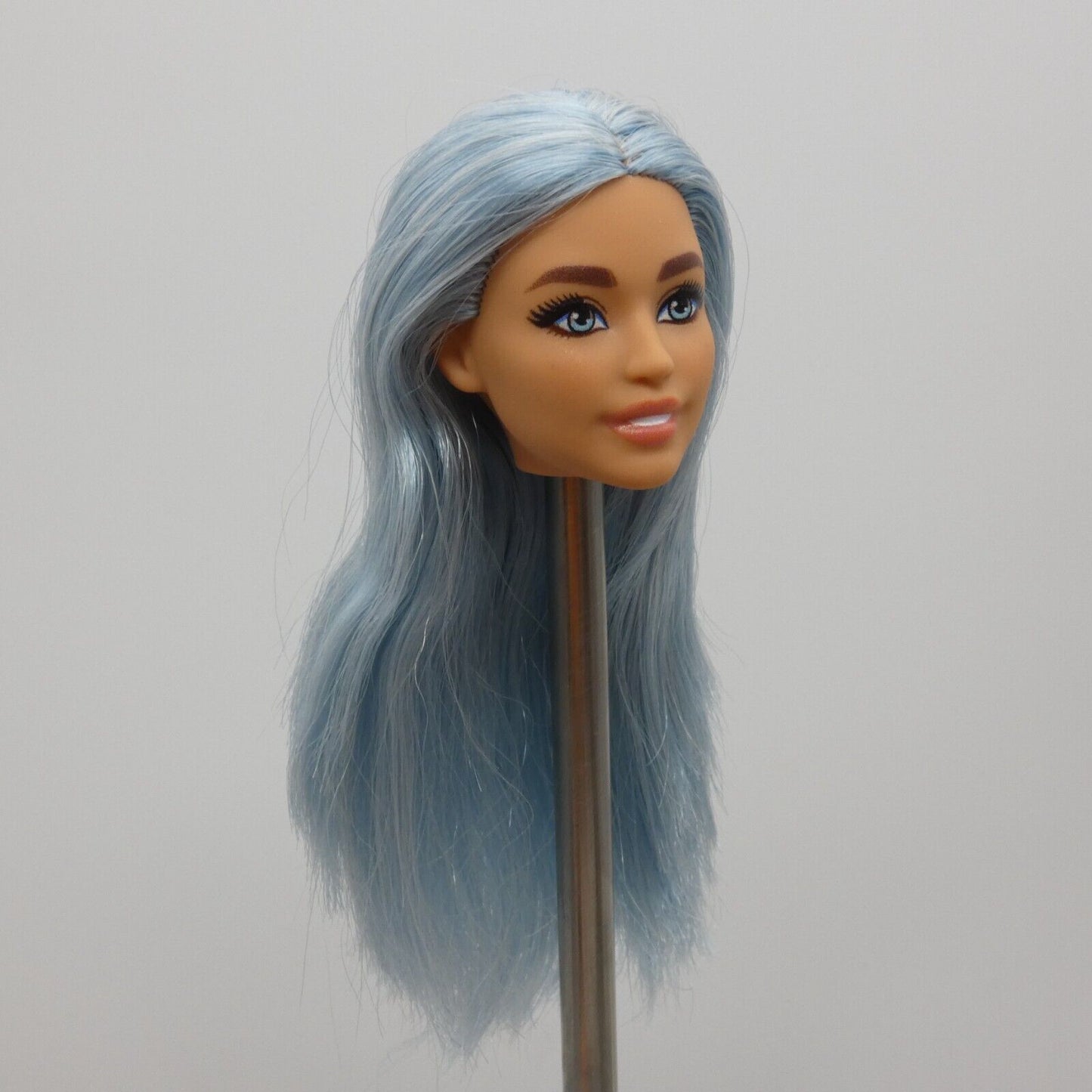 Barbie Fashionistas 218 Doll Head Daya Face Medium Light HRH16 65th Great Shape