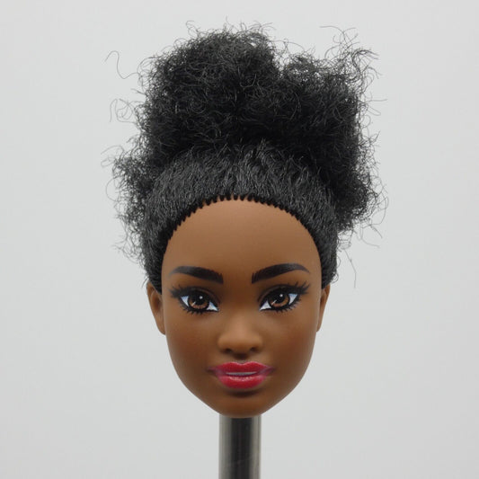 Barbie Doll Pazette Face AA Medium Dark Skin Fashionistas 221 65th 2024  HRH18 A