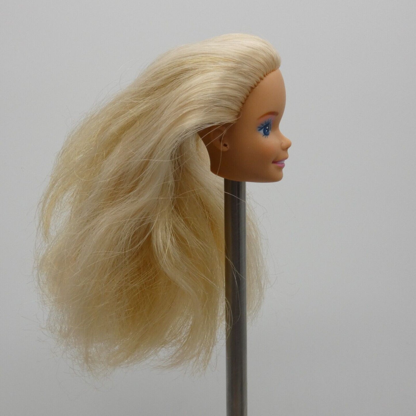 Barbie Animal Lovin Doll Head SuperStar Blonde 1989 Medium Light Skin Mattel