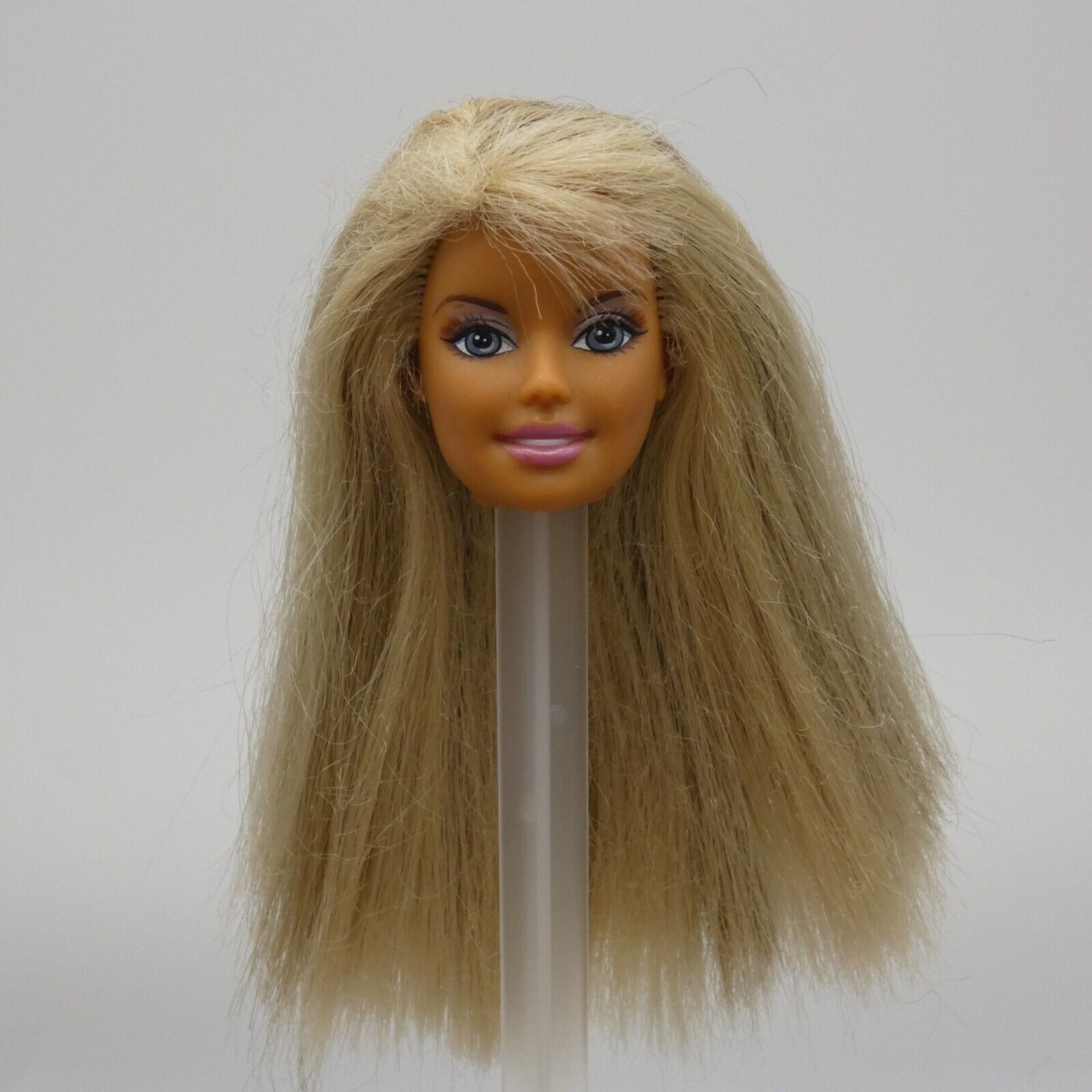 Barbie Generation Girl Doll Head Blonde Bangs Medium Light Skin Cali Girl 2004