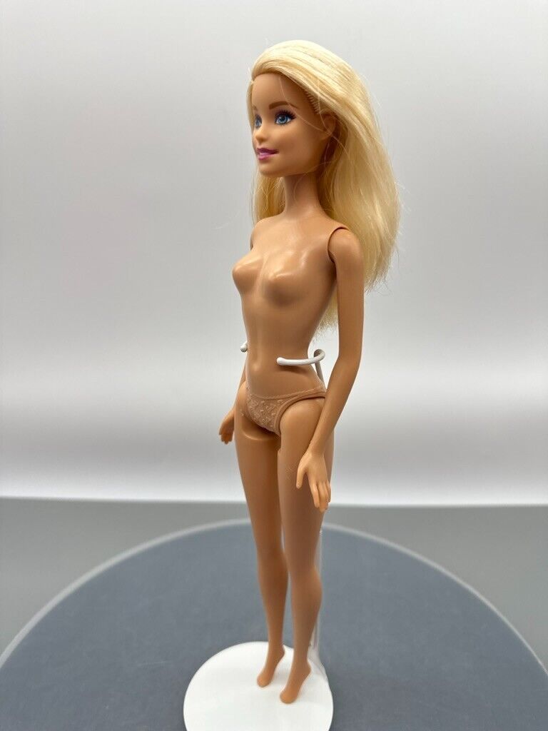 Barbie Doll Millie Blonde Nude Straight Arms Heel Feet Right Side Part 2009 Body