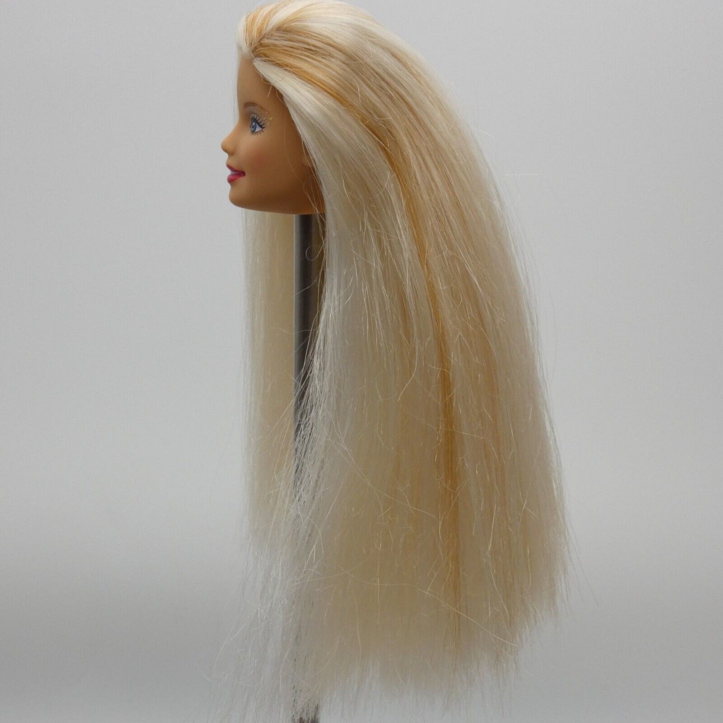 Barbie Dance Party Generation Girl Doll Head Blonde Light Skin Tone 2000 25766