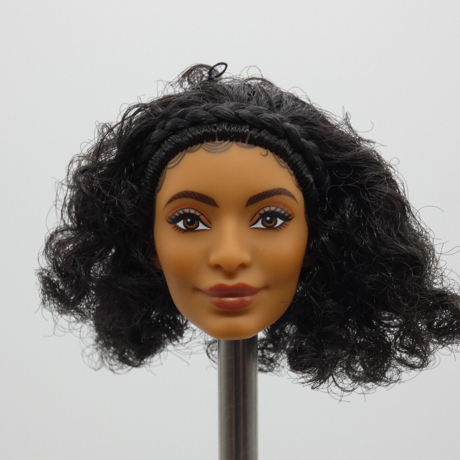 Yara Shahidi Tinkerbell Doll Head Curly Hair Medium Skin HNY37 Mattel 2023