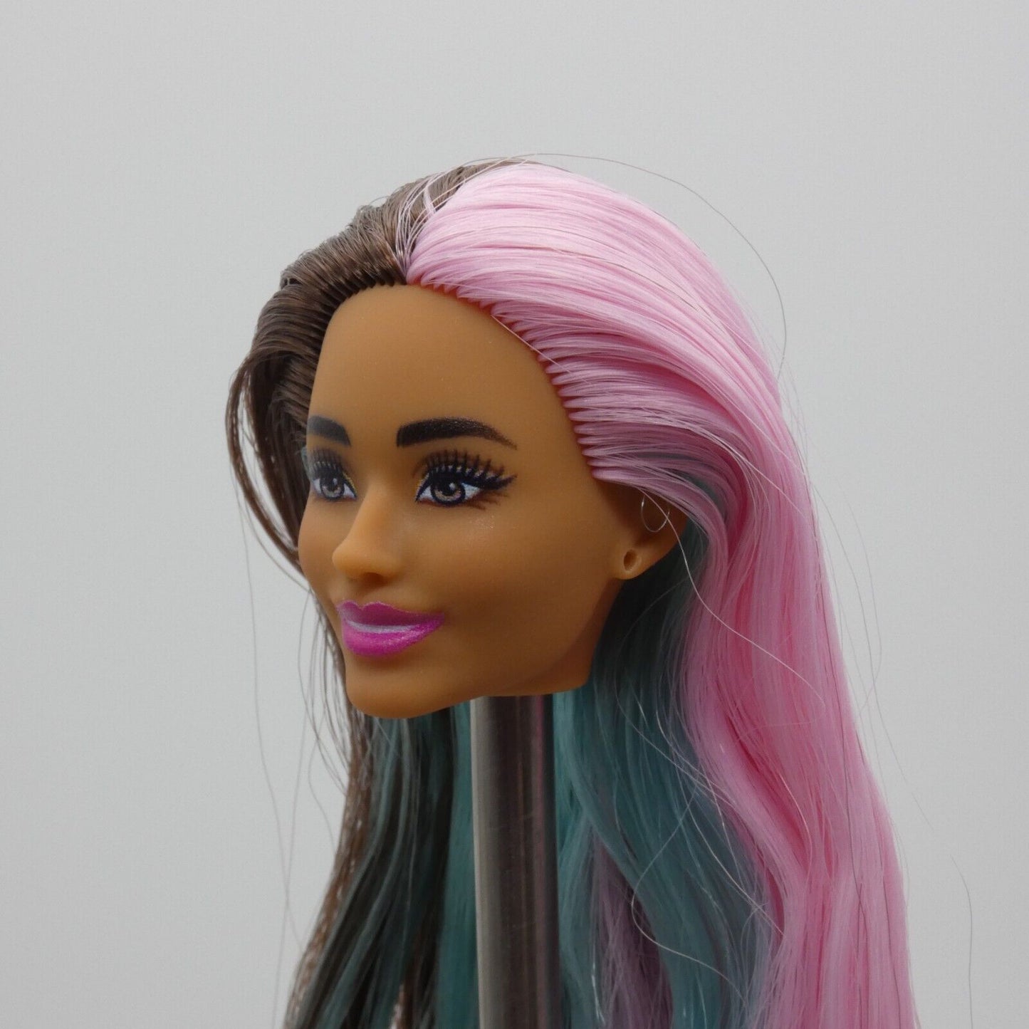 Barbie Extra Fly Safari Doll Head Medium Light Skin Pink Brown Teal Hair HPT48