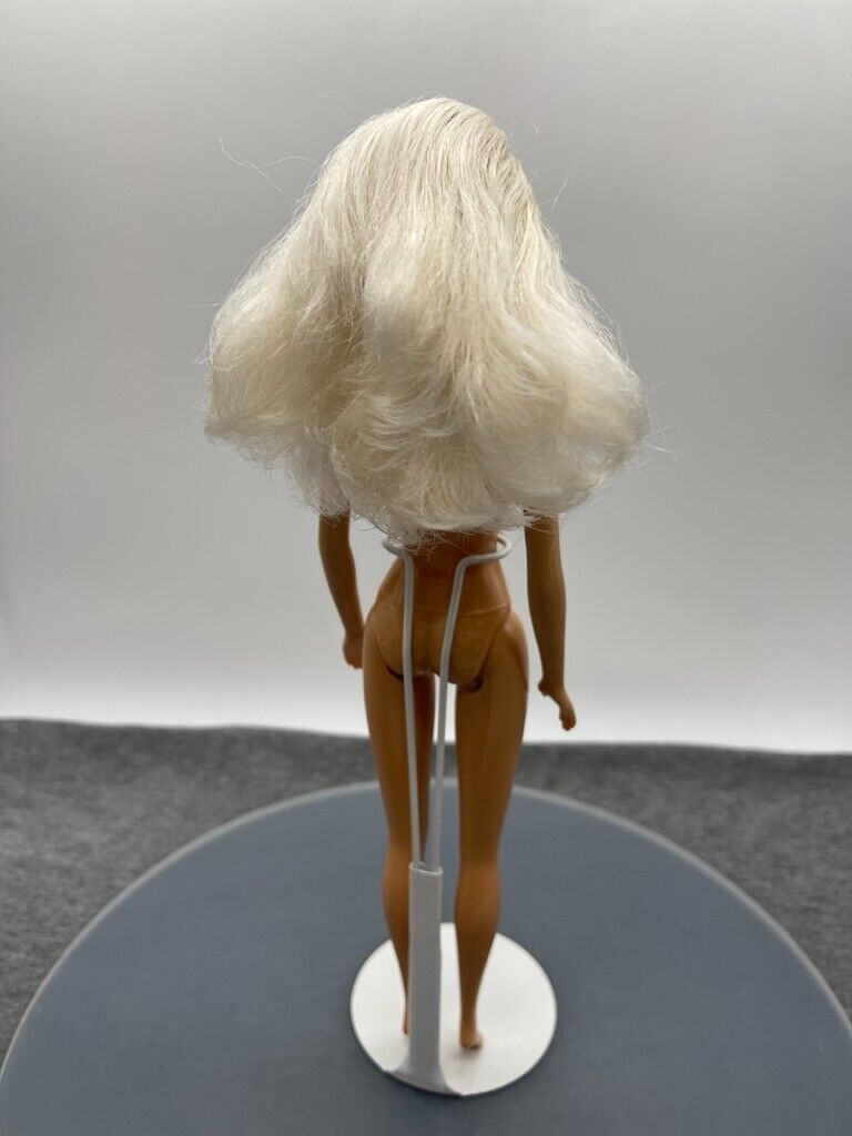 Barbie Doll Generation Girl Face Blonde Hair 2010 Body Straight Arms Mattel 8233