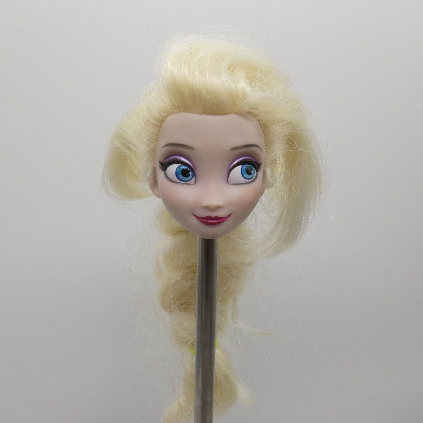 Disney Store London Frozen Queen Elsa Doll Head Braided Hair Side Glance 2013