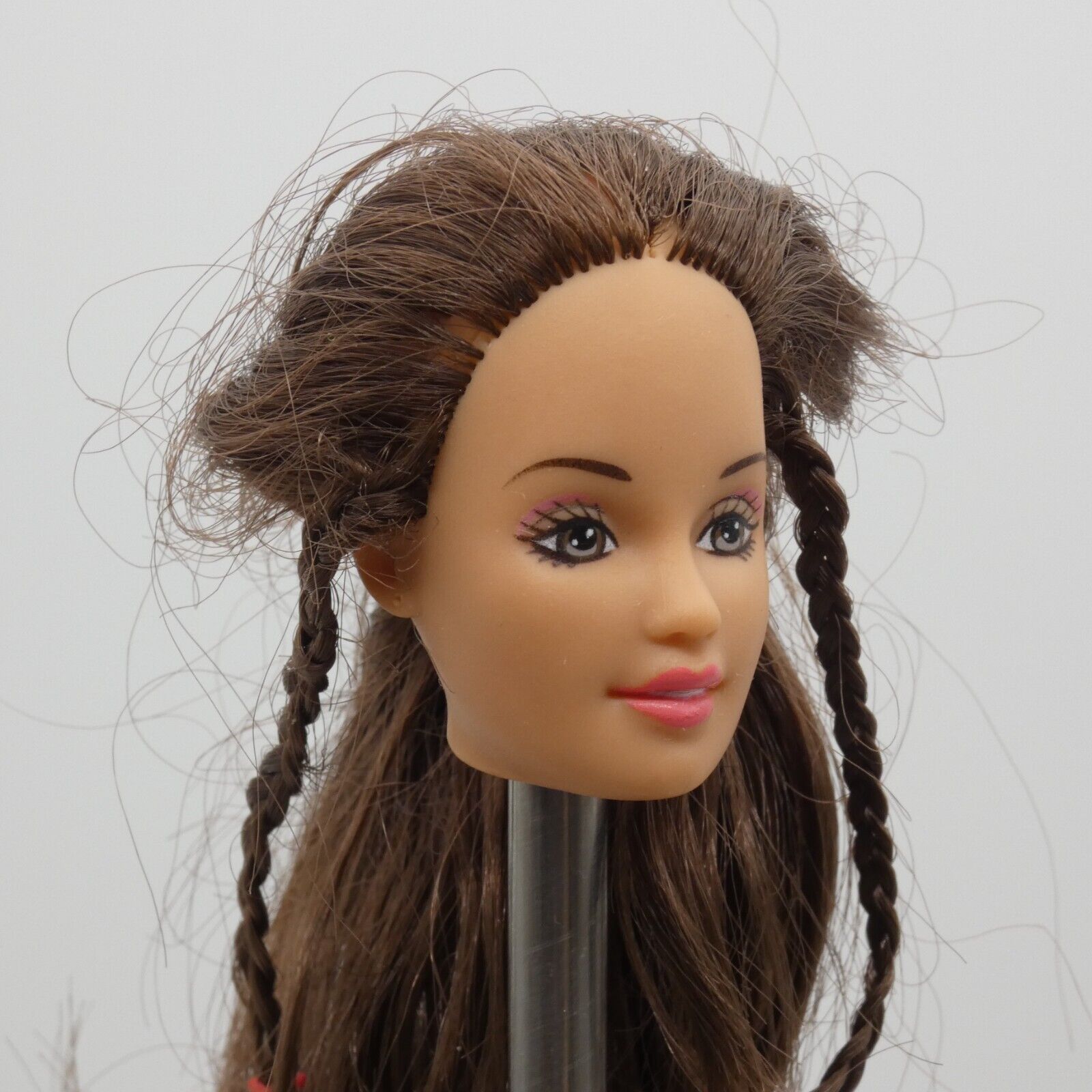 Barbie Palm Beach Teresa Doll Head Brown Eyes Hair Medium Light Skin 2002 53459