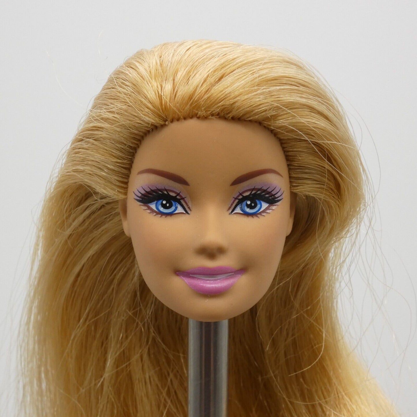 Barbie Generation Girl CEO Doll Head Only Blonde Medium Light Skin Mattel