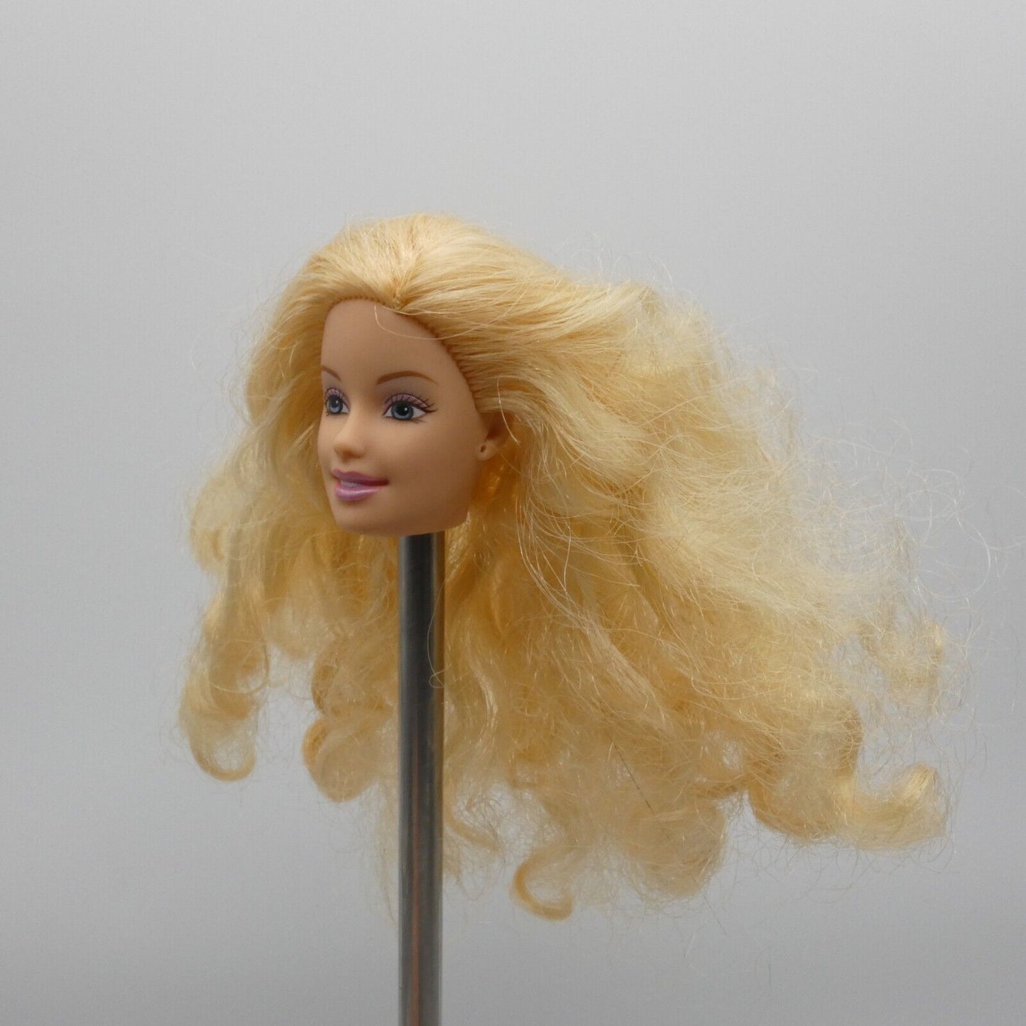 Barbie Talk Of The Town Avon Doll Head Generation Girl Blonde Light Skin B6376