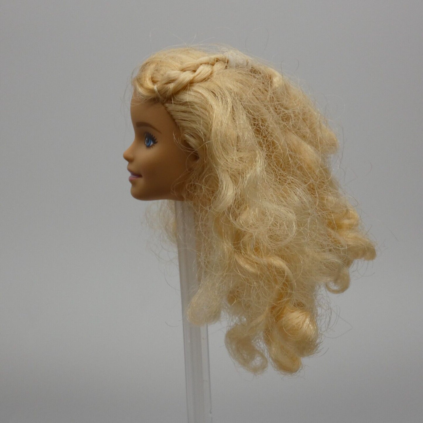 Barbie Fashionistas 14 Doll Head Only Millie Face Curly Blonde Hair 2015 DGY15