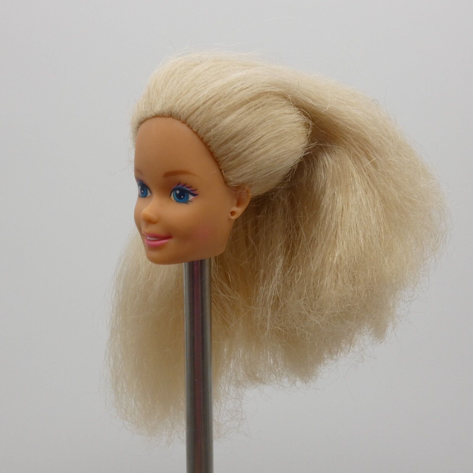 Barbie Fun To Dress Doll Head Only Blonde SuperStar 1993 Mattel 3240