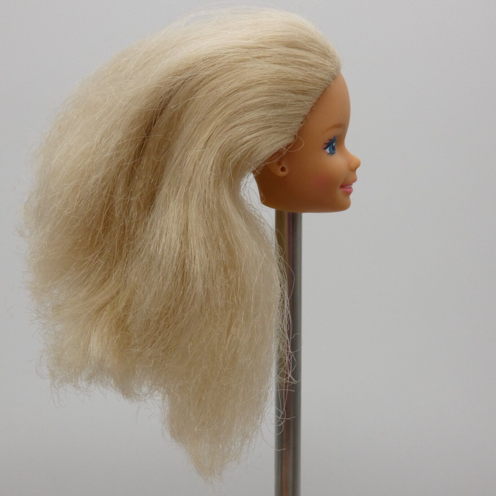 Barbie Fun To Dress Doll Head Only Blonde SuperStar 1993 Mattel 3240