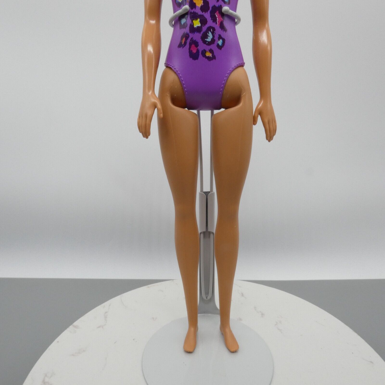 Barbie Beach Doll Body Only Hispanic Medium Skin Purple Molded Suit 2018 FJD98