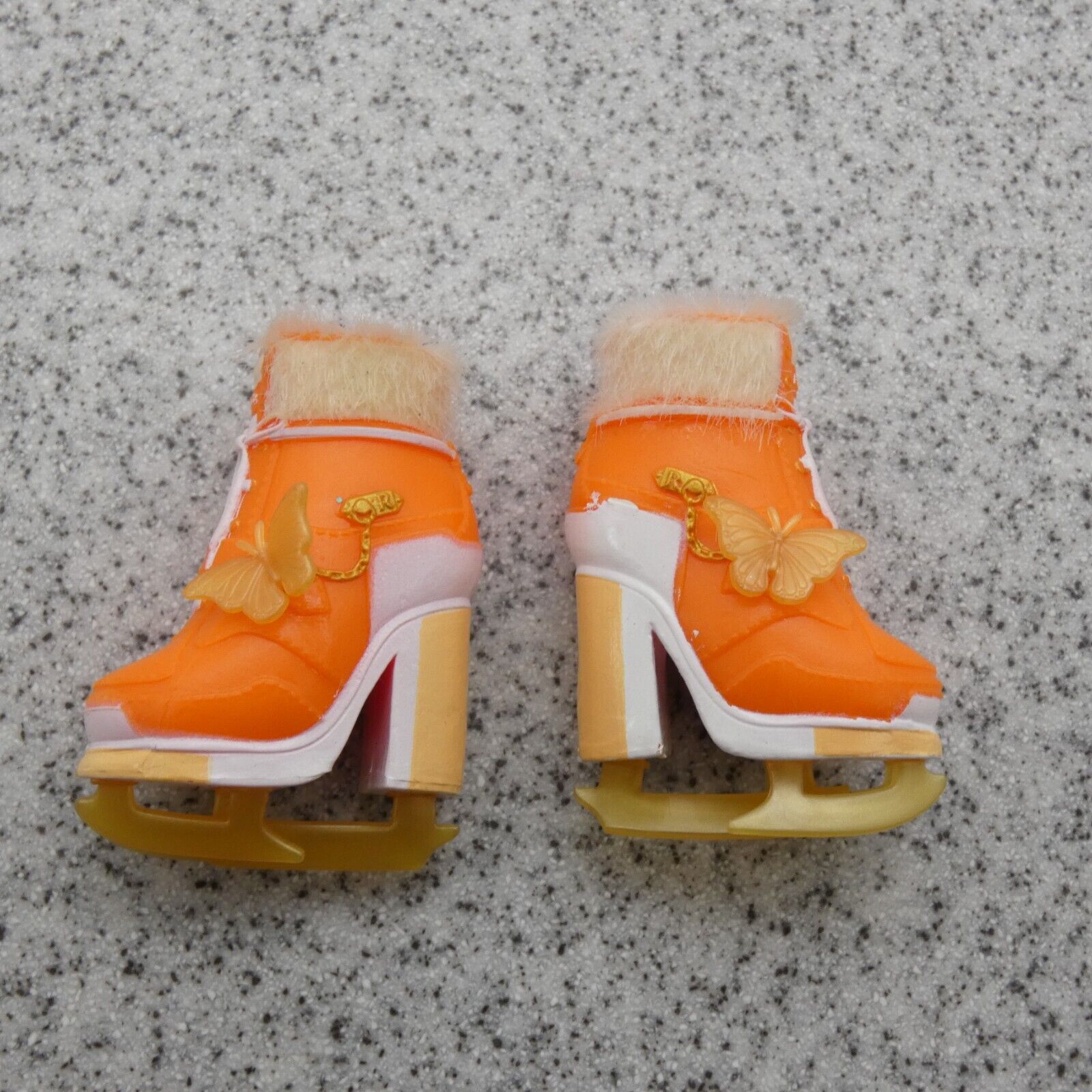 Rainbow High Winter Break Poppy Rowan Doll Ice Skates Boots 2021 MGA 574767