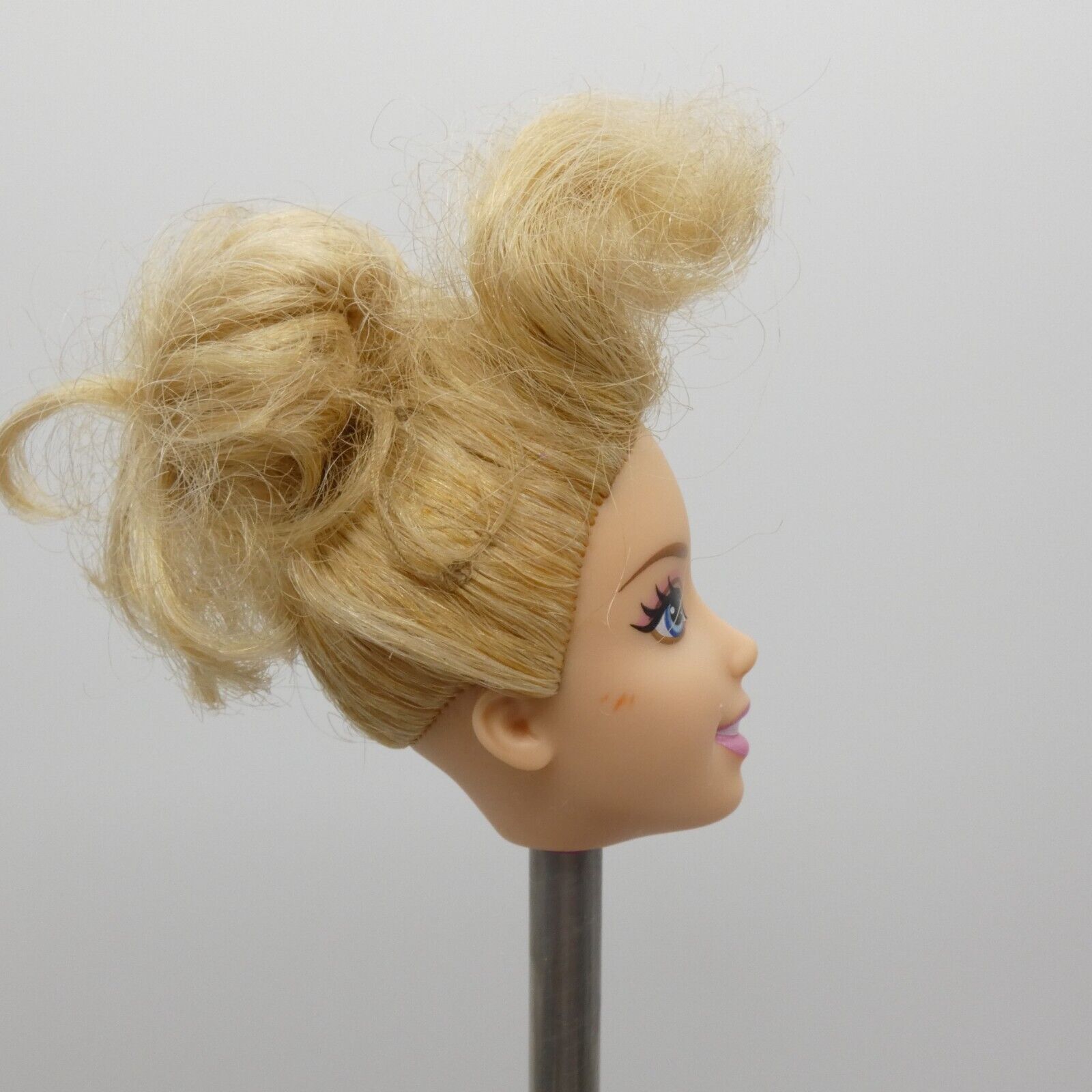 Disney Cinderella Doll Head Bun Bangs 2012 Swirling Lights Mattel X3960