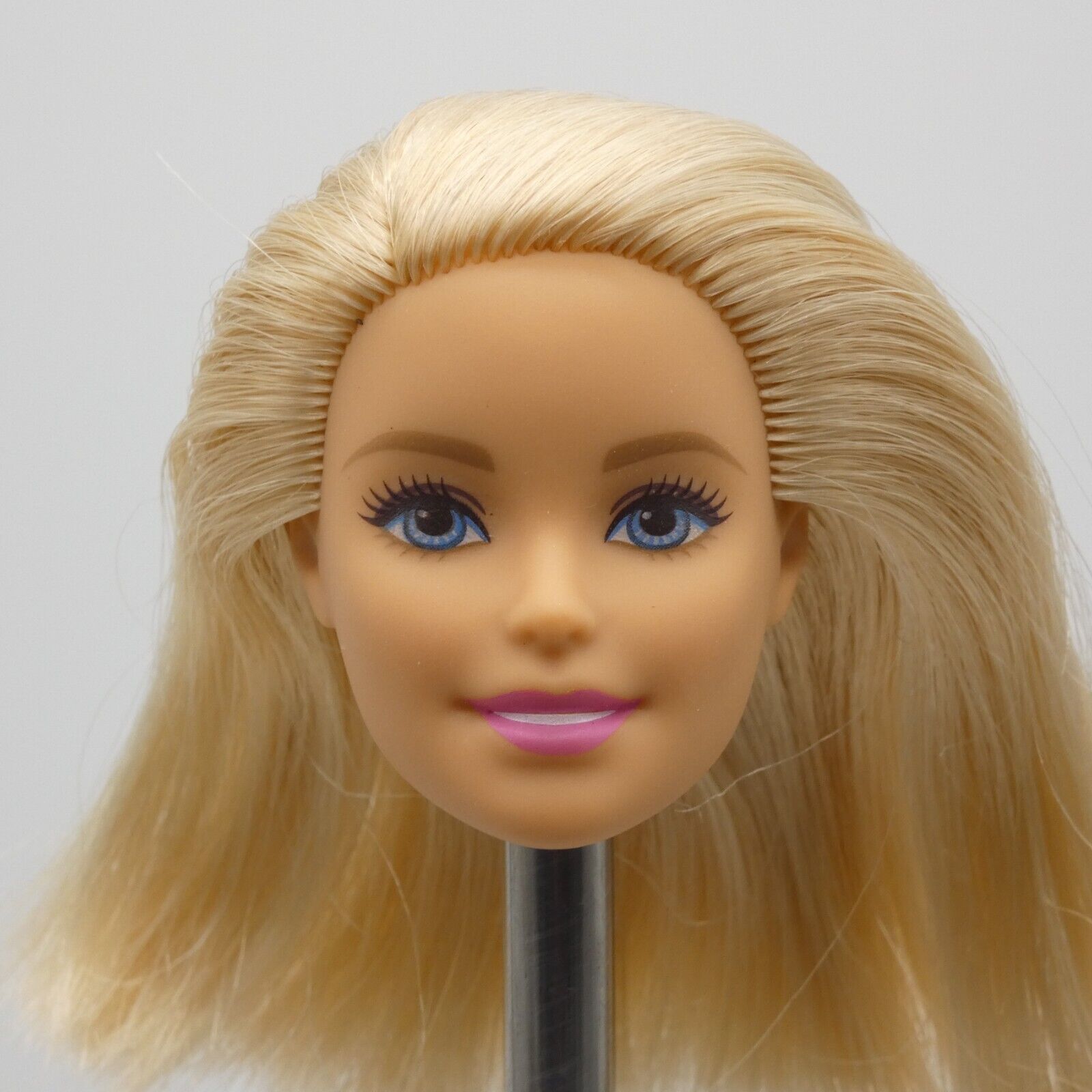 Barbie Fashion Doll Head Millie Face Blonde Blue Eyes Right Side Part Mattel