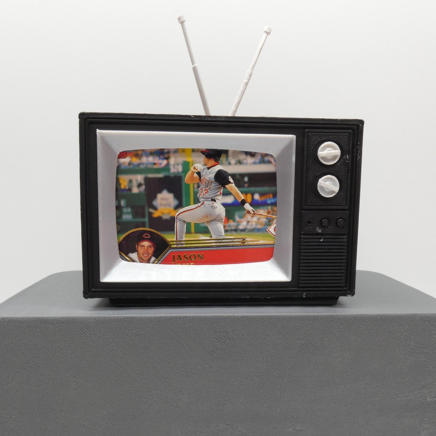 1/6 Scale Doll Furniture Decor Retro TV Tube Television Brown Wood Like Case Rabbit Ear Antennas Barbie Integrity Toys FR Bratz 1:6 Diorama