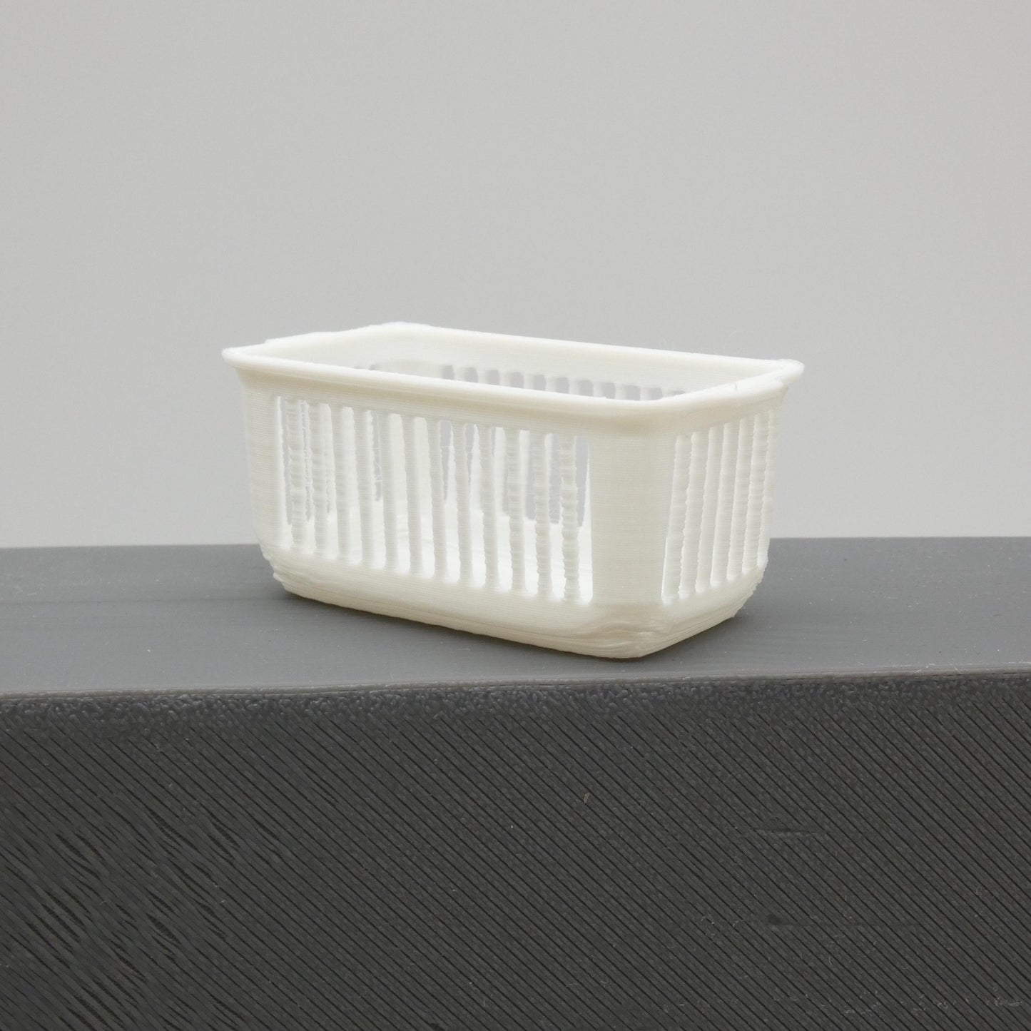 1/6 Scale Doll Furniture Laundry Hamper Storage Bin Choose Your Color Barbie Ken Integrity Toys FR Bratz 1:6 Diorama