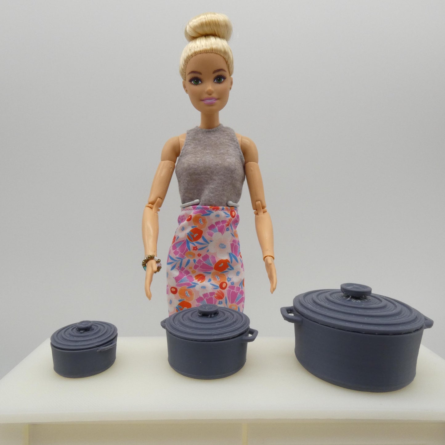 1/6 Scale Doll Dutch Oven Set of 3 Sizes Pots Lids Baking Dish Le Creuset Choose Your Color Barbie Ken Integrity Toys FR Bratz 1:6 Diorama