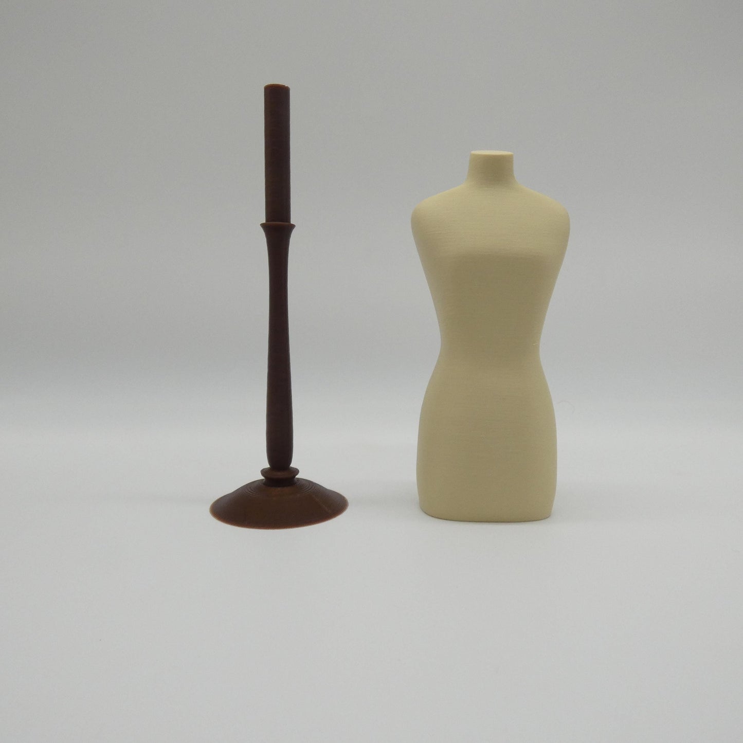 1/6 Scale Doll Furniture Dress Form Tan Mannequin On Brown Stand OR Choose Your Own Colors Barbie Ken Integrity Toys FR Bratz 1:6 Diorama