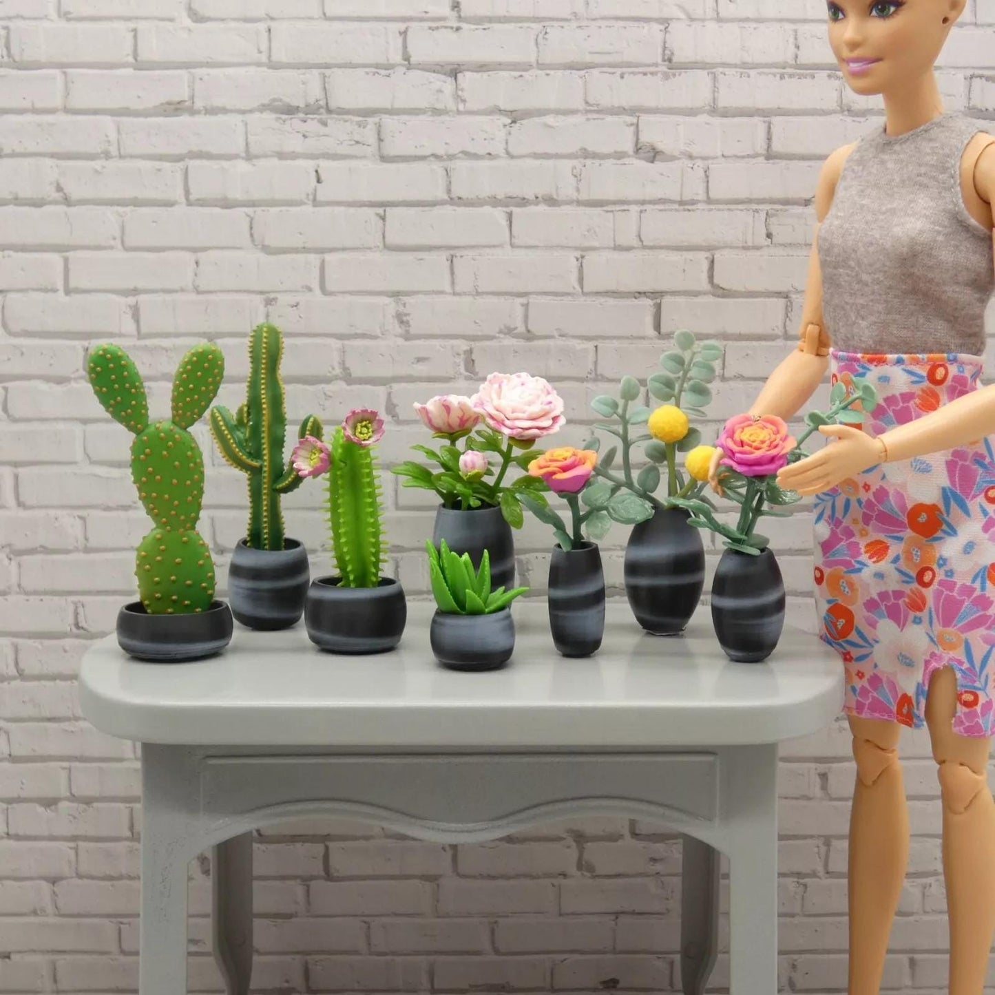 1/6 Scale Doll Set of 8 Flower Vases Succulent Planters Black White For Barbie Integrity Toys FR Bratz 1:6 Diorama