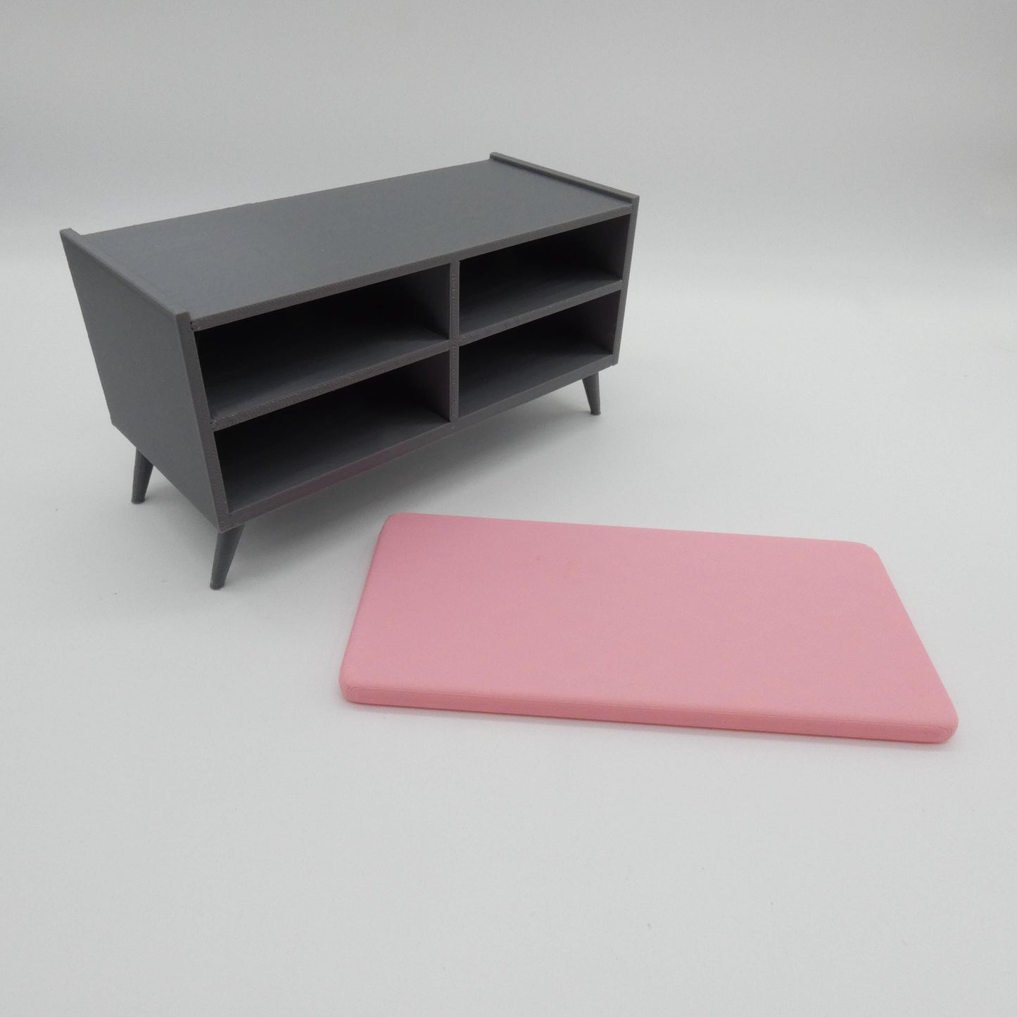 1/6 Scale Doll Furniture Shoe Cubby Storage Bench Gray With Pink Top Pad Barbie Integrity Toys FR Bratz 1:6 Diorama