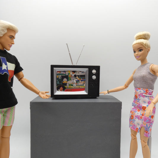 1/6 Scale Doll Furniture Decor Retro TV Tube Television Brown Wood Like Case Rabbit Ear Antennas Barbie Integrity Toys FR Bratz 1:6 Diorama