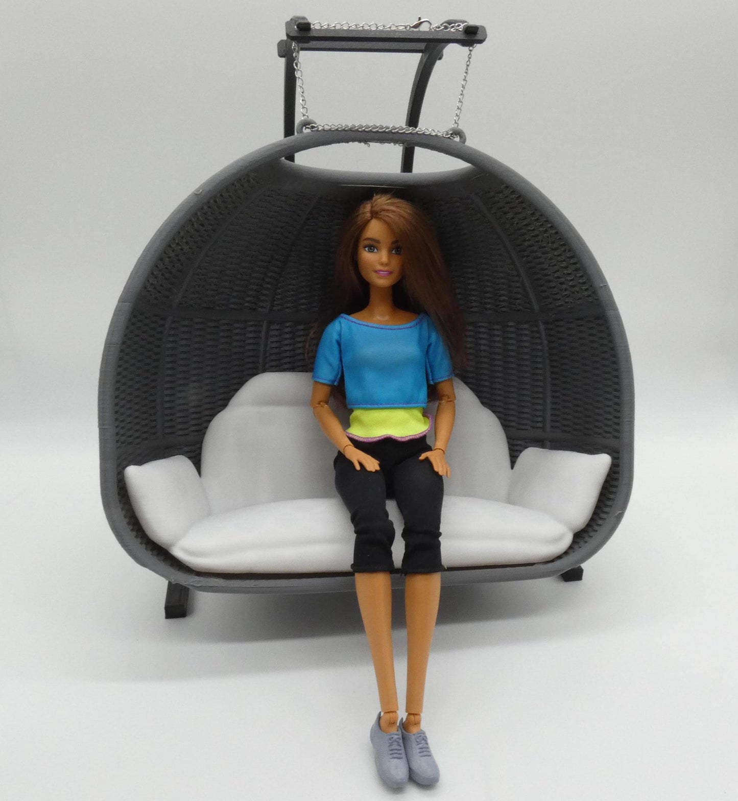 1/6 Scale Doll Furniture Decor Hanging Wicker Gray Porch Swing With White Seat Pad Chain Attach Barbie Integrity Toys FR Bratz 1:6 Diorama