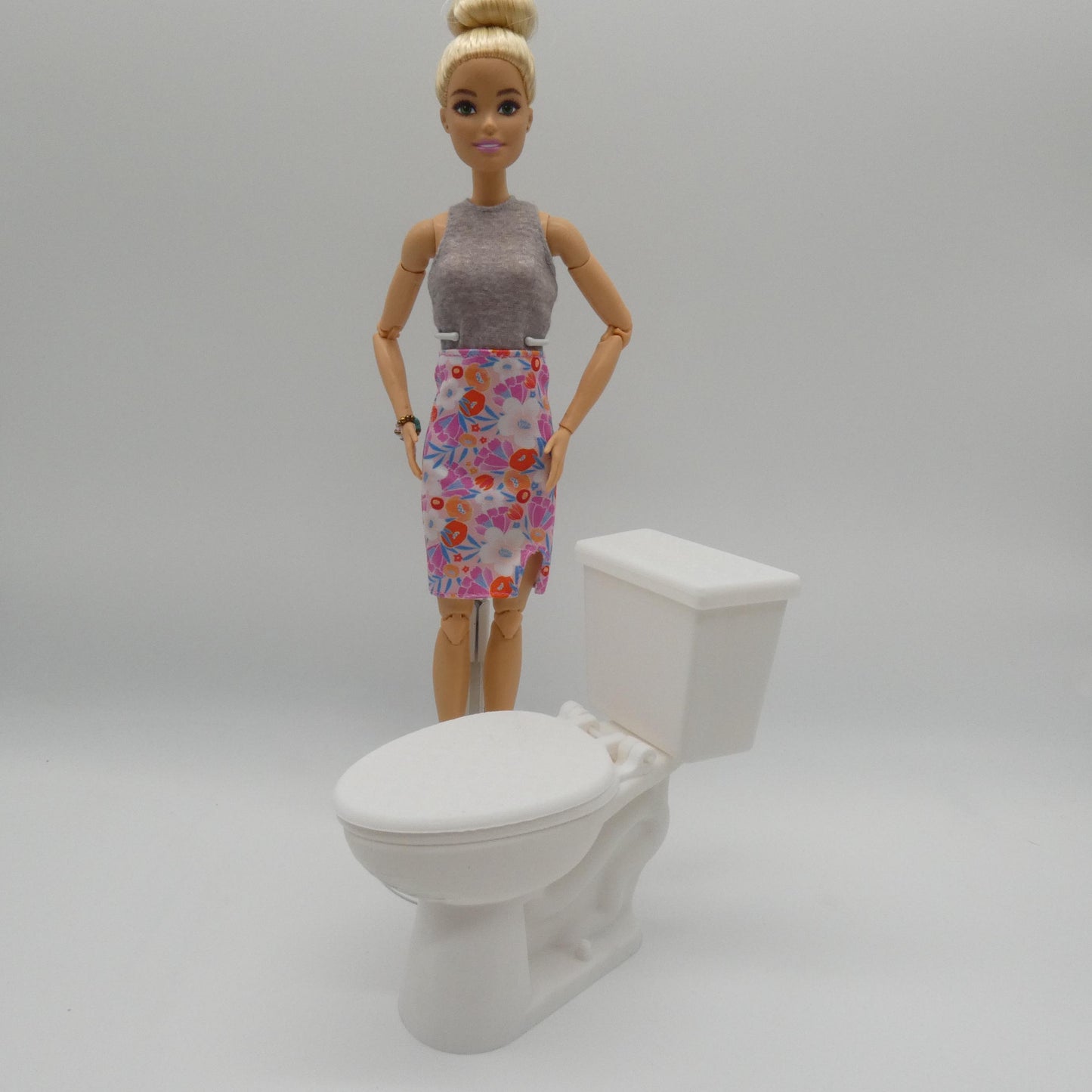 1/6 Scale Doll Furniture Bathroom Toilet White Tank Bowel Seat Lid Barbie Integrity FR 1:6 Diorama