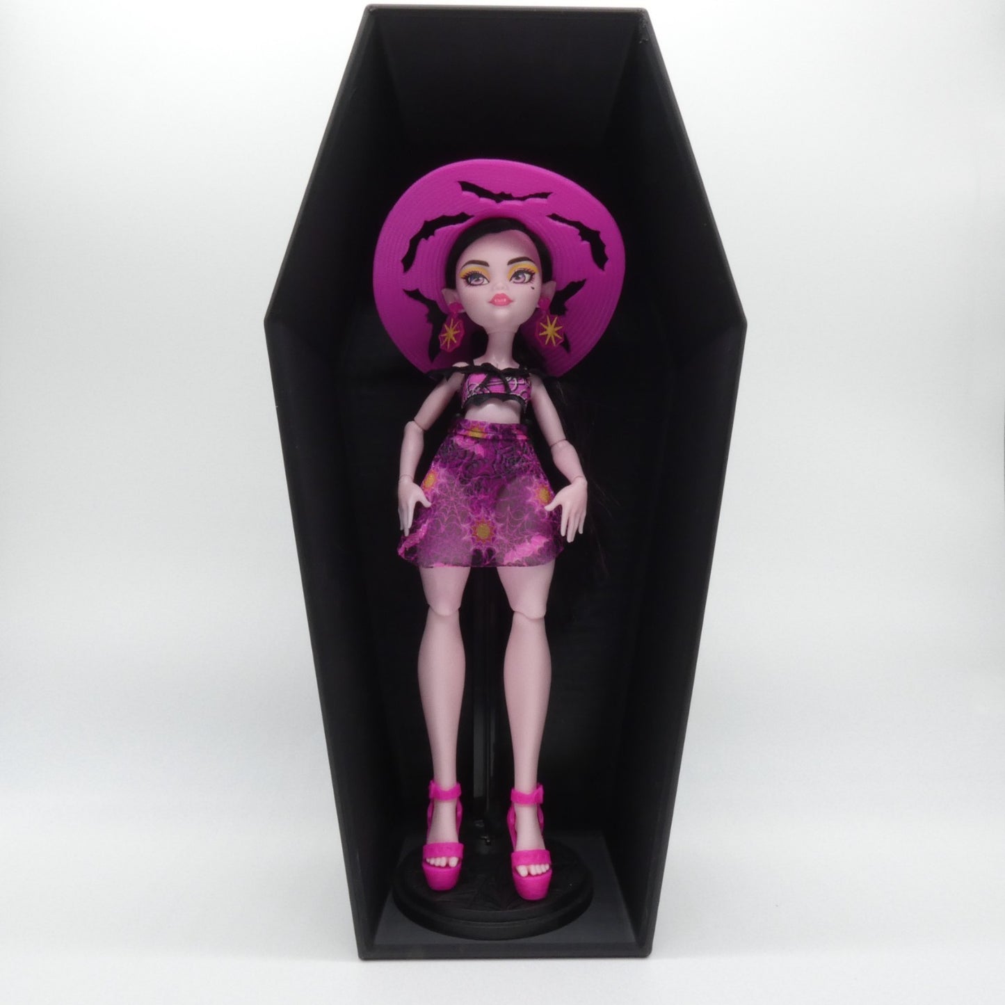 Doll Display Stand Mountable Hanging Case Black Coffin For Monster High Dolls