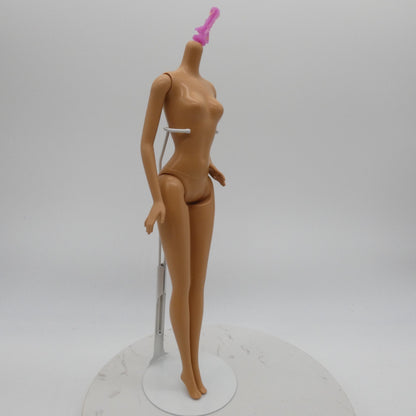 Barbie Doll Original Fashionistas Body With White Ring on Left Hand Mattel 2010s