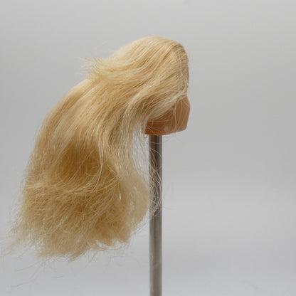 Barbie Beach Glam Doll Head Fashion Fever Glitter Eye Shadow 2007 Mattel K8383