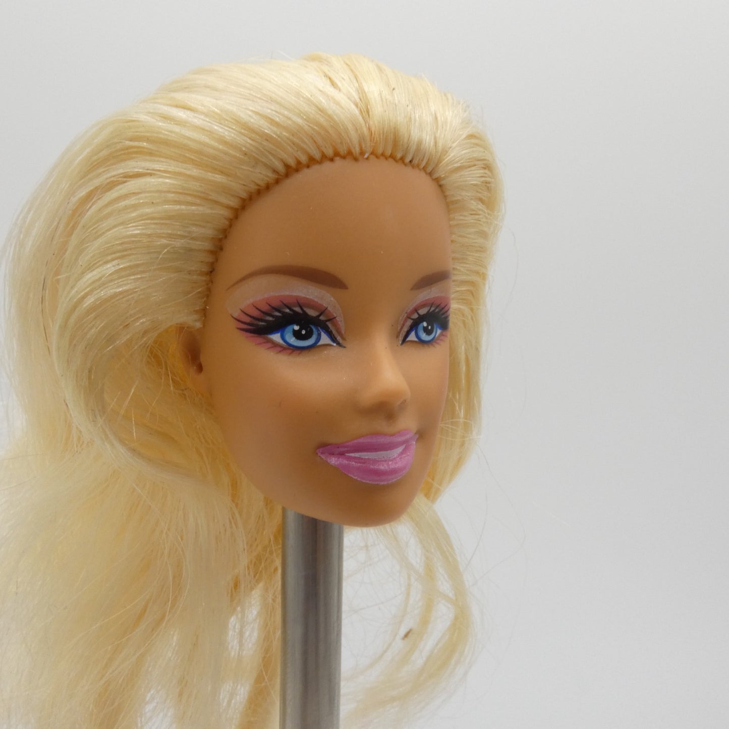 Barbie Doll Head CEO Generation Girl Face Medium Tan Skin Mattel 2000s