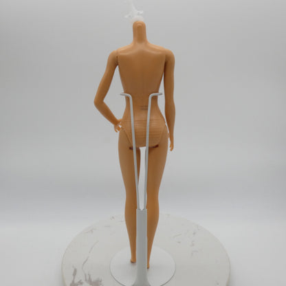 Barbie Doll Fashionistas Body Medium Light Neutra Skin 2018 Mattel FXN96