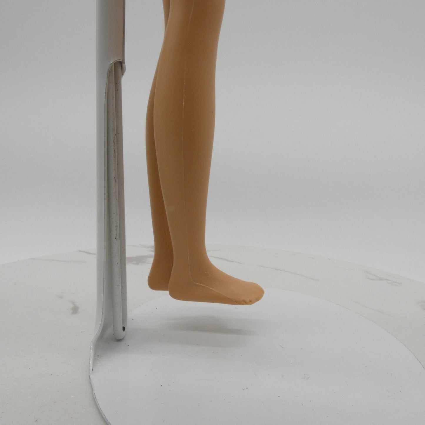 Barbie Team Stacie Camping Doll Body Only Bent Right Arm 2020 Mattel GJB58