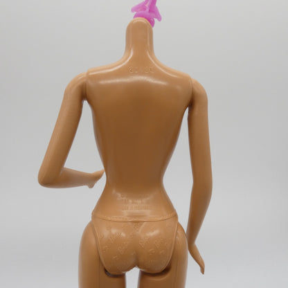 Barbie Doll Original Fashionistas Body With White Ring on Left Hand Mattel 2010s