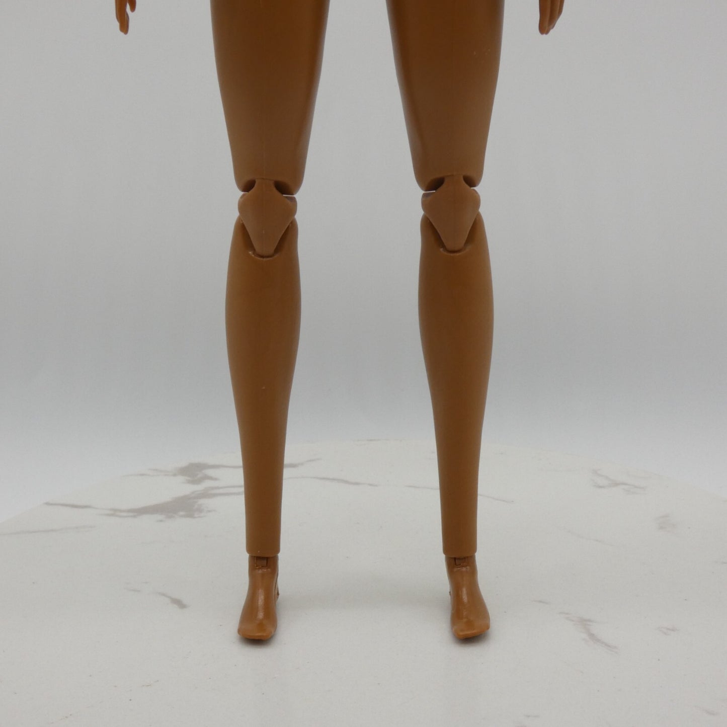 Barbie Made To Move Basketball Player Doll Body Medium Dark Skin Afra HKT74 M22