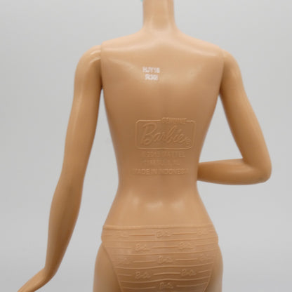 Barbie Doll Fashionistas Body Bent Right Arm Flat Feet Travel Malibu 2022 HJY18