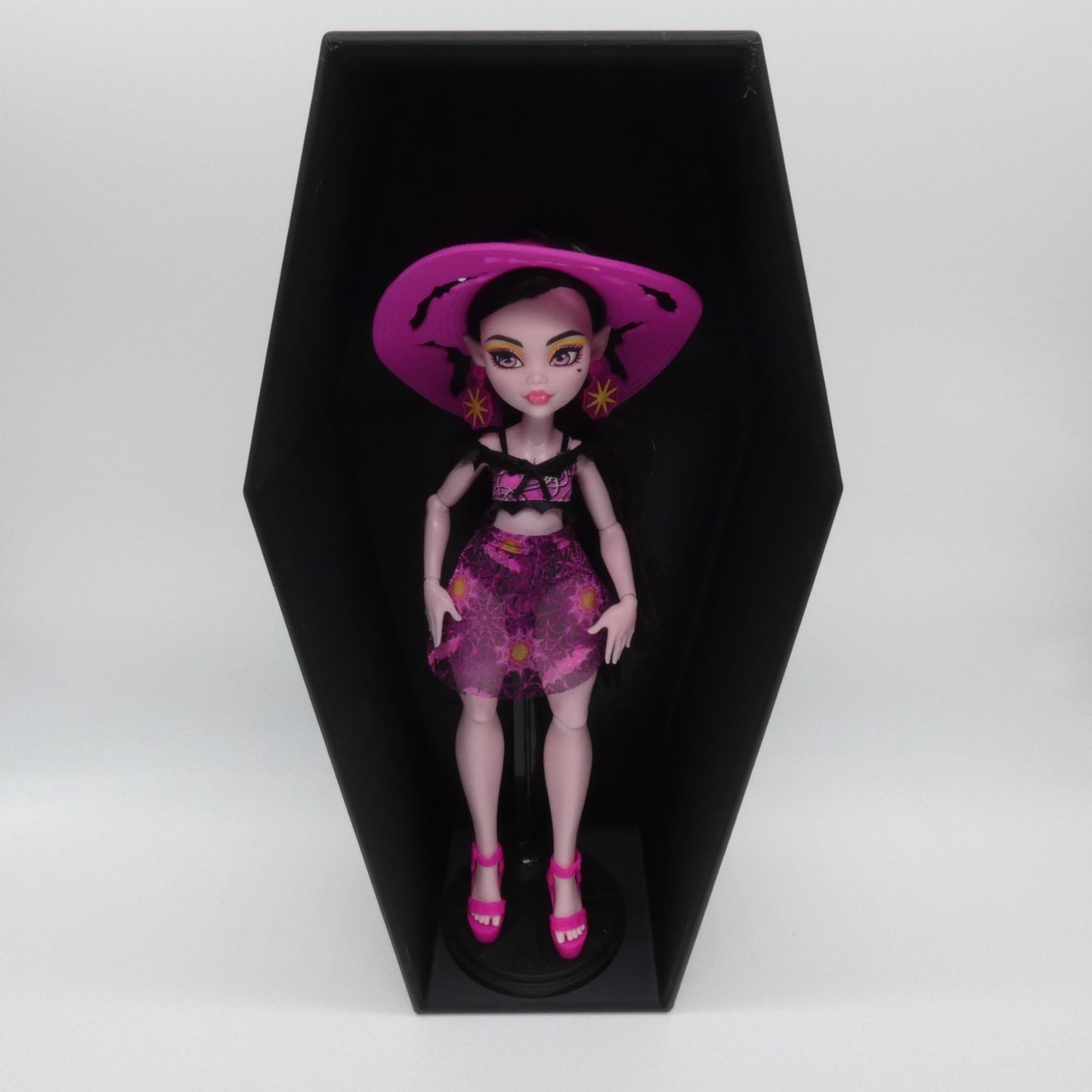 Doll Display Stand Mountable Hanging Case Black Coffin For Monster High Dolls
